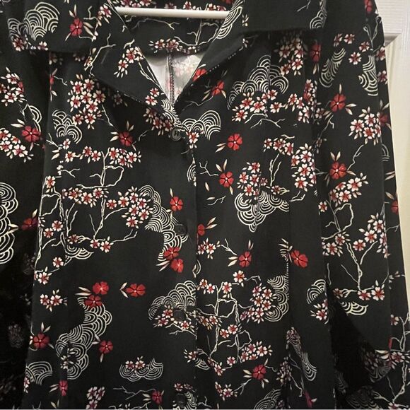 Robert Louis women’s Floral Vintage Jacket - Picture 4 of 8